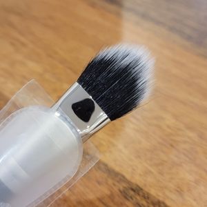 M.A.C 132 Duo Fibre Foundation Brush